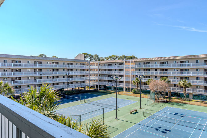 Hilton Head Resort Retreat with Multiple Pools & Beach Access image 24