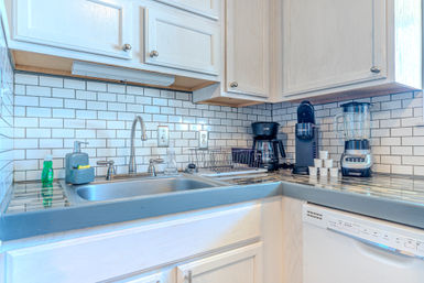 Hilton Head Resort Retreat with Multiple Pools & Beach Access image 7