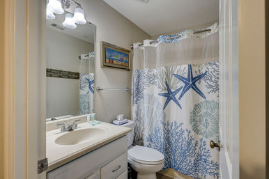 Oceanbreeze: 2BR Villa, Short Walk to Beach, Coligny & Pool image 20