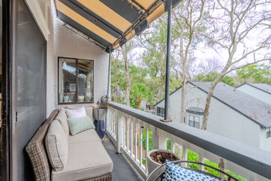 Treetops Getaway: 3BR Townhome Near Coligny Beach & Pool image 23