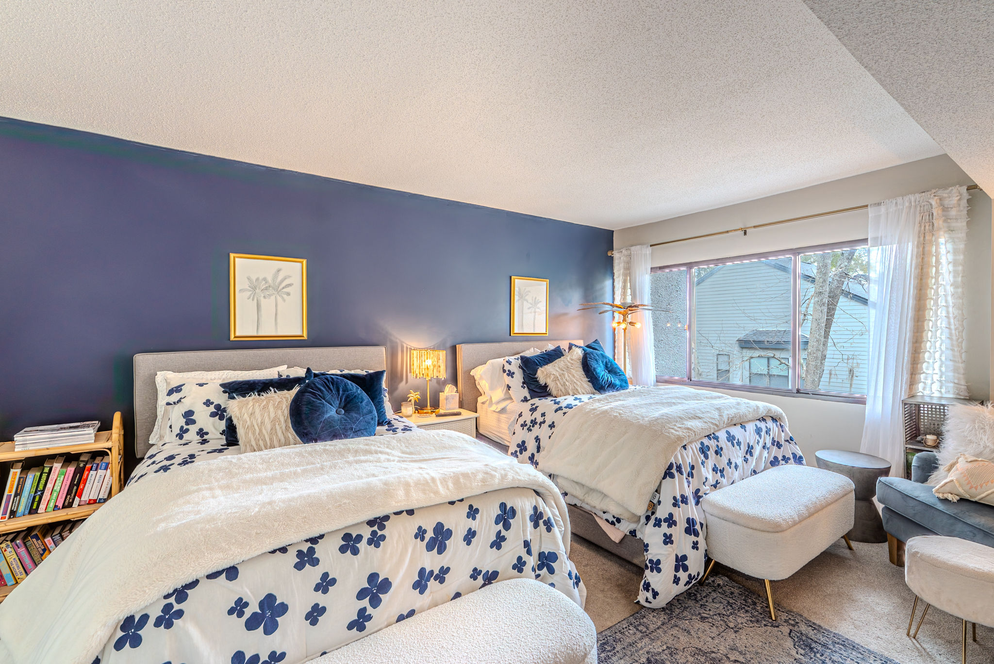 Treetops Getaway: 3BR Townhome Near Coligny Beach & Pool image 4