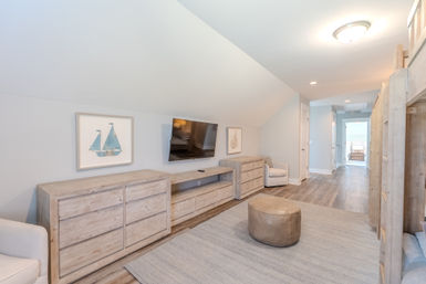 Sandcastle: Luxury 6BR Family Beach Oasis image 25