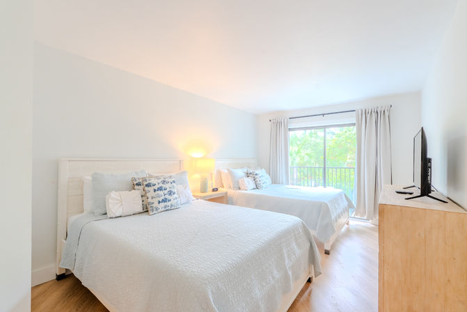 Oceanwalk: Bright Coastal Retreat Villa Near Coligny & Beach image 21