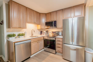 Sandy Toes at The Sands, Walk to Coligny Beach image 4