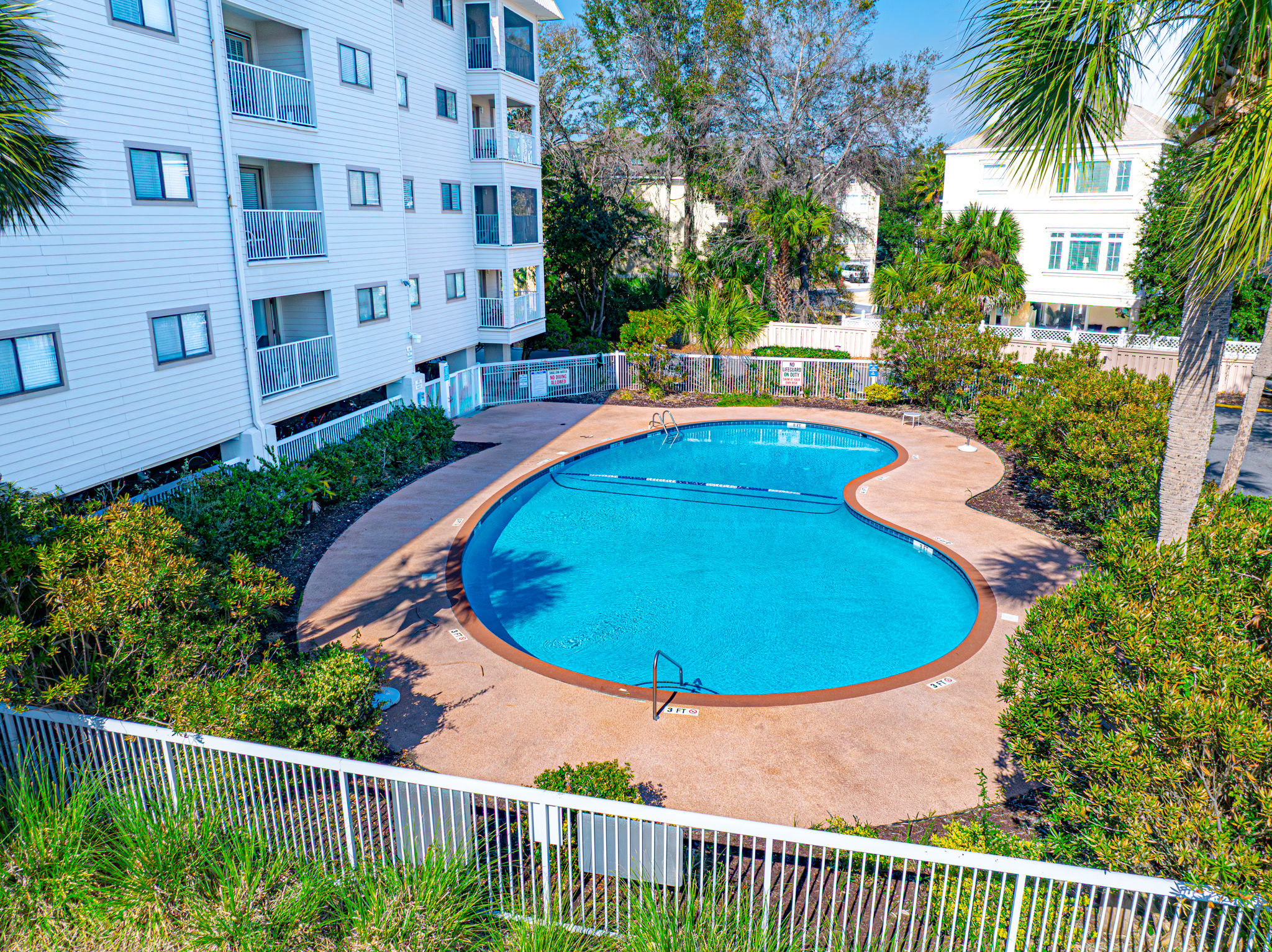 Hilton Head Resort Retreat with Multiple Pools & Beach Access image 2