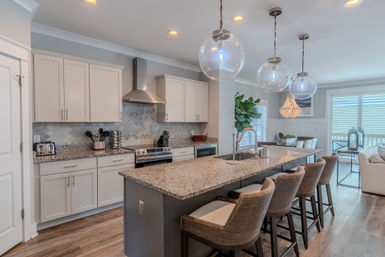 Sandcastle: Luxury 6BR Family Beach Oasis image 10