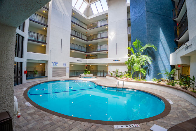 Oceanwalk: Bright Coastal Retreat Villa Near Coligny & Beach image 2