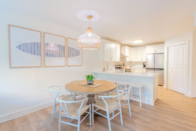 Oceanwalk: Bright Coastal Retreat Villa Near Coligny & Beach image 3