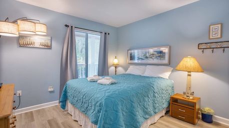 Barefoot Bliss at The Spa: Oceanfront Complex with Multiple Pools + Sauna image 9