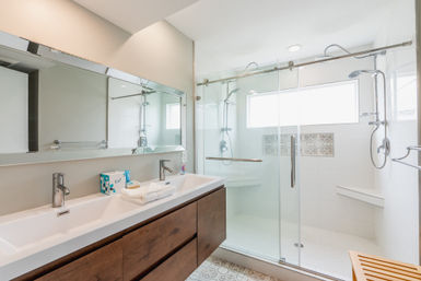 Waterview Villa: Renovated 1BR Suite in Sea Pines, Steps to Harbourtown image 10