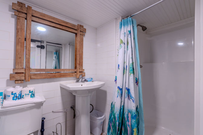 Periwinkle Pointe: 6BR near Beach with a Private Pool & Fenced In Yard image 42