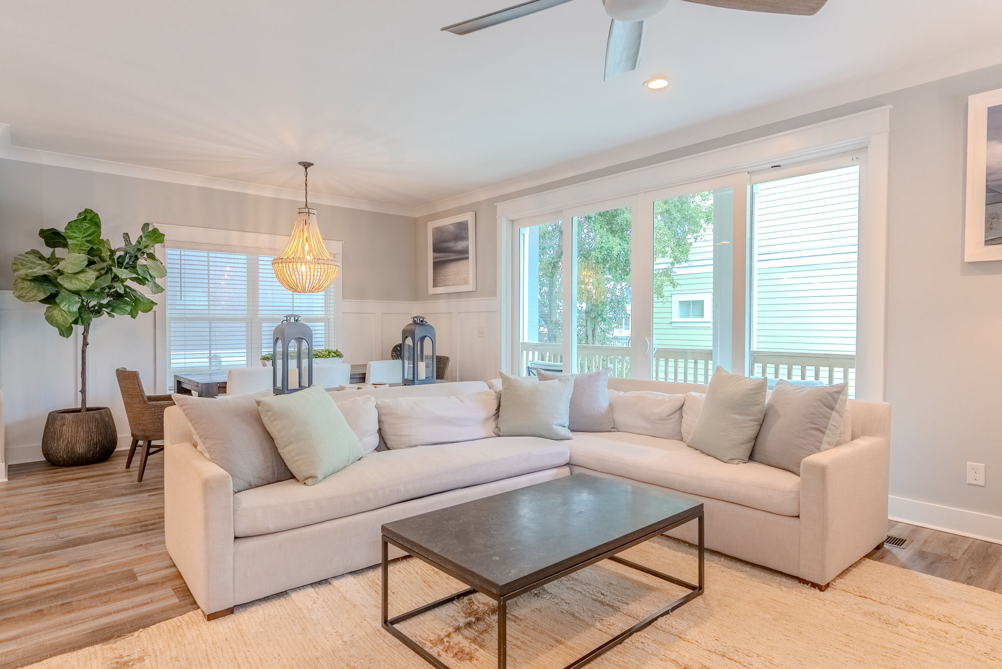 Sandcastle: Luxury 6BR Family Beach Oasis image 3