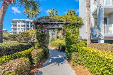Seacrest: Oceanfront 2BR Luxury Rental with Balcony & Coligny Views image 41