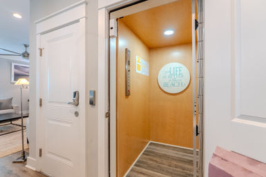 Sandcastle: Luxury 6BR Family Beach Oasis image 14