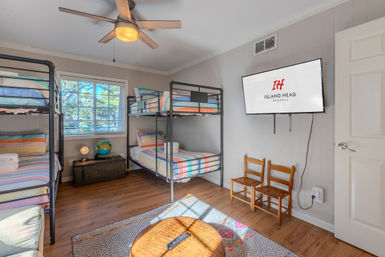 Periwinkle Pointe: 6BR near Beach with a Private Pool & Fenced In Yard image 36