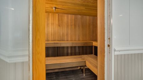 Barefoot Bliss at The Spa: Oceanfront Complex with Multiple Pools + Sauna image 25