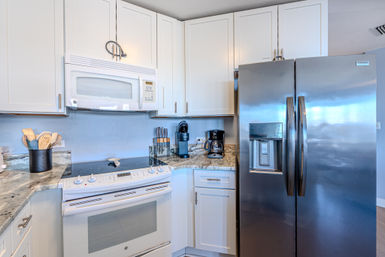 Seacrest: Oceanfront 2BR Luxury Rental with Balcony & Coligny Views image 8