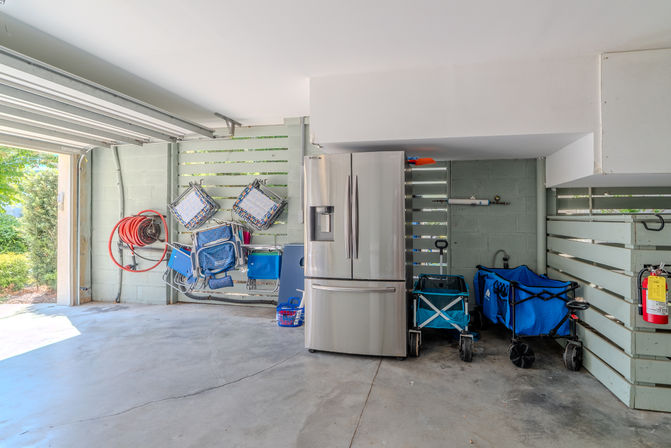 Sandcastle: Luxury 6BR Family Beach Oasis image 30