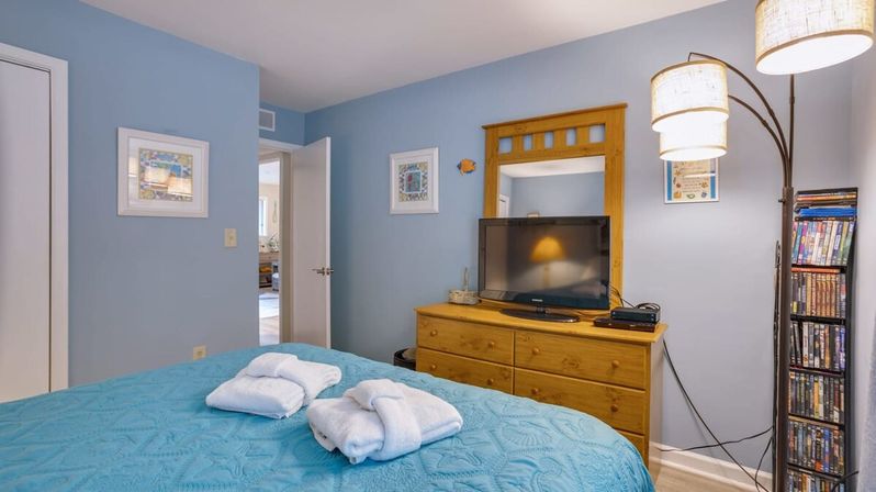 Barefoot Bliss at The Spa: Oceanfront Complex with Multiple Pools + Sauna image 11