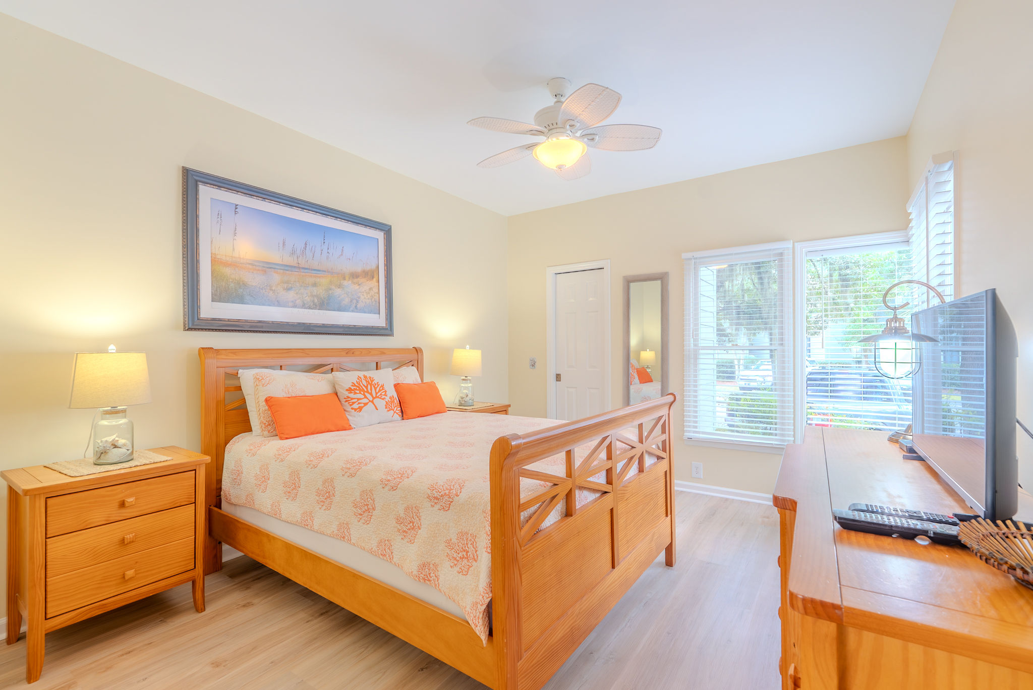 Treetops Coastal Paradise: 2BR Villa Near Coligny & Beach image 3