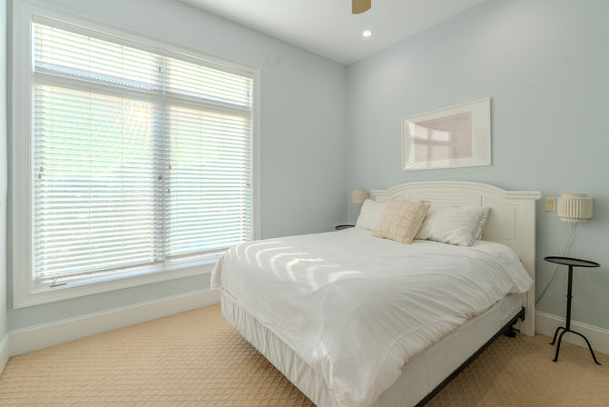 The Singleton Estate: 6BR Rental with Lux Private Pool & Game Room, Steps to Beach image 22