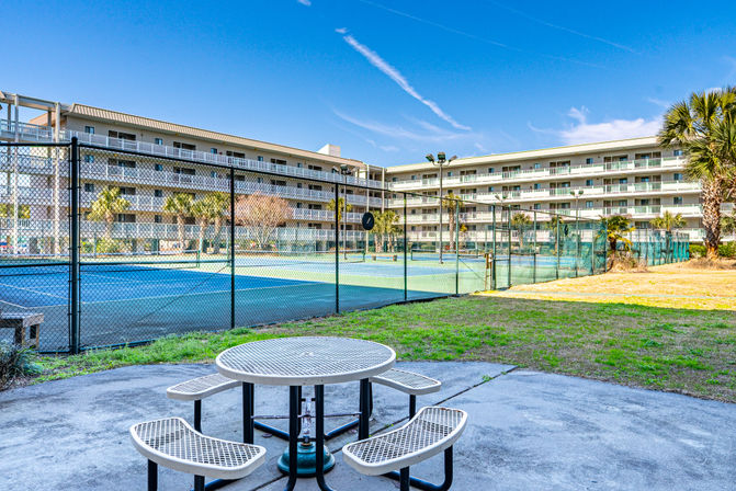 Hilton Head Resort Retreat with Multiple Pools & Beach Access image 25