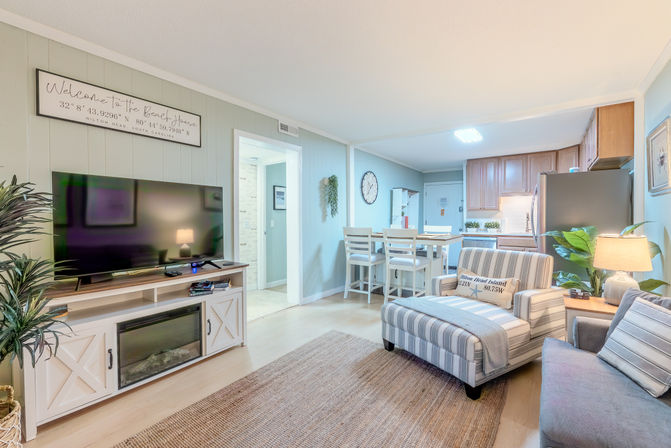 Sandy Toes at The Sands, Walk to Coligny Beach image 3