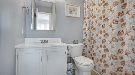 Barefoot Bliss at The Spa: Oceanfront Complex with Multiple Pools + Sauna image 16