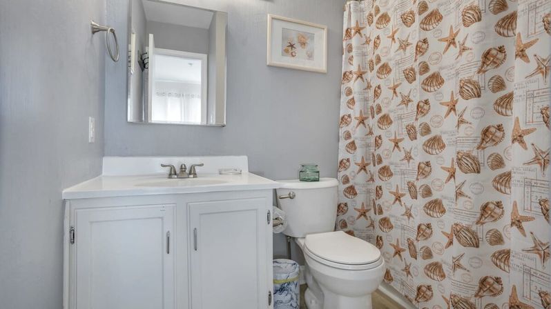 Barefoot Bliss at The Spa: Oceanfront Complex with Multiple Pools + Sauna image 16