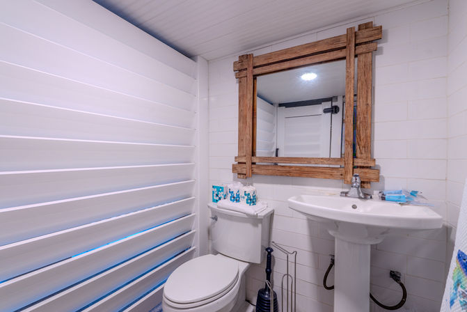 Periwinkle Pointe: 6BR near Beach with a Private Pool & Fenced In Yard image 43