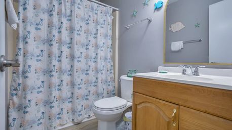 Barefoot Bliss at The Spa: Oceanfront Complex with Multiple Pools + Sauna image 12