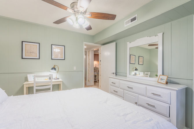 Sandy Toes at The Sands, Walk to Coligny Beach image 15