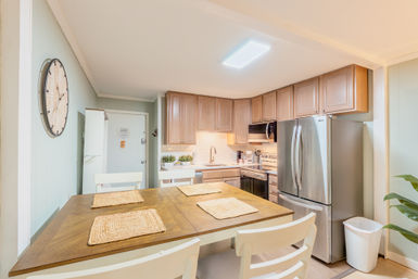 Sandy Toes at The Sands, Walk to Coligny Beach image 8