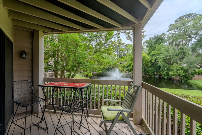 Waterview Villa: Renovated 1BR Suite in Sea Pines, Steps to Harbourtown image 5
