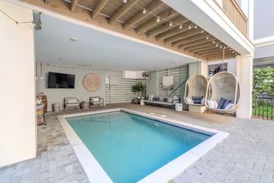 Sandcastle: Luxury 6BR Family Beach Oasis image 31