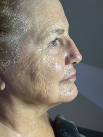 Sparkles Palace Spa Luxury Facials, Waxing & Lash Extensions image 5