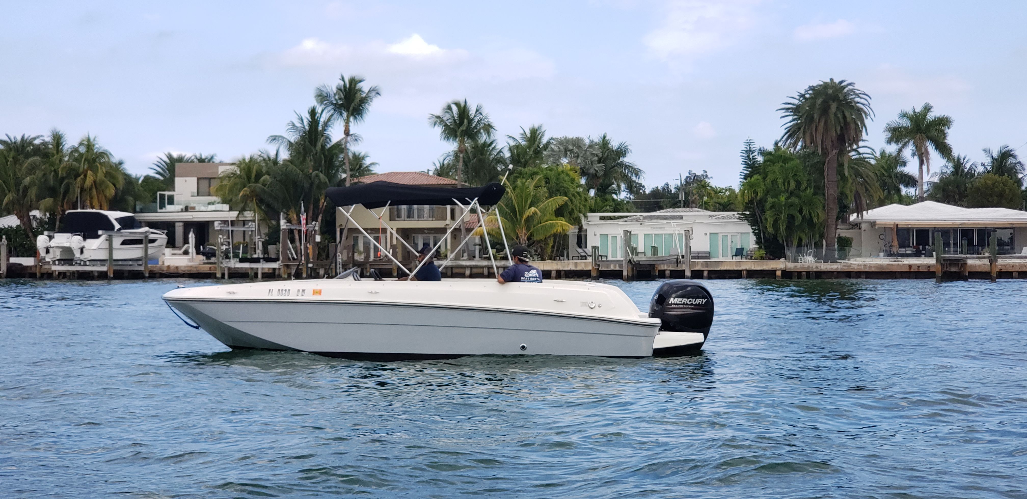 ELEMENT 21 Ft Boat Charter Miami: Intimate Cruise for Up to 6 Guests image 1