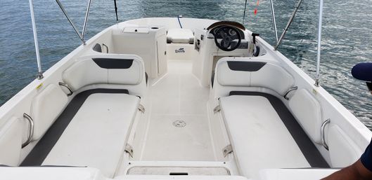 ELEMENT 21 Ft Boat Charter Miami: Intimate Cruise for Up to 6 Guests image 5