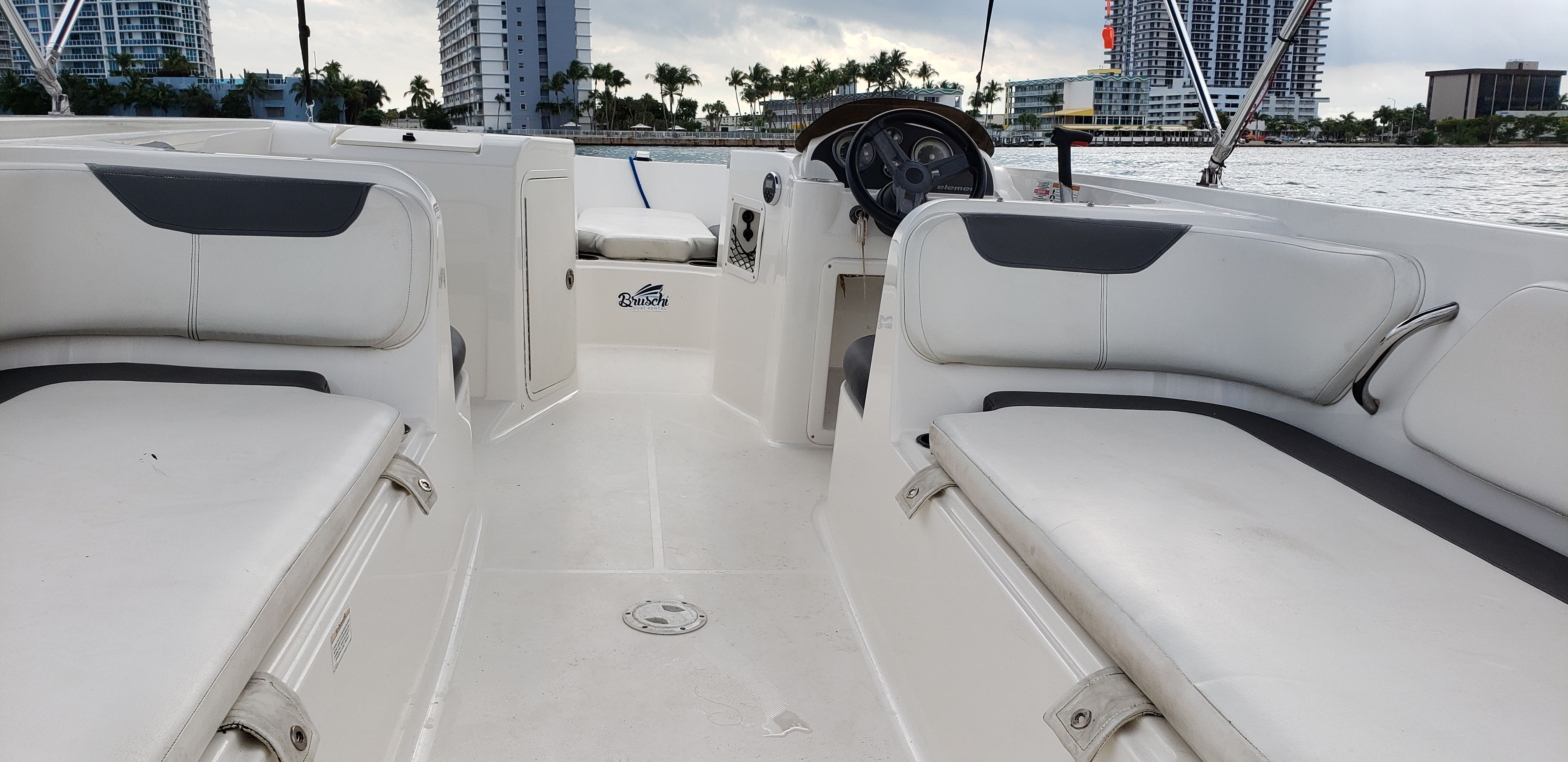 ELEMENT 21 Ft Boat Charter Miami: Intimate Cruise for Up to 6 Guests image 2