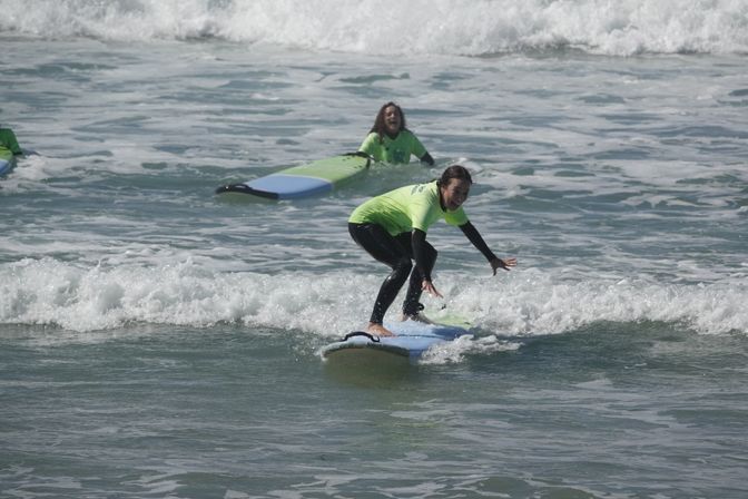 Group Surf Lesson in Pacific Beach image 2
