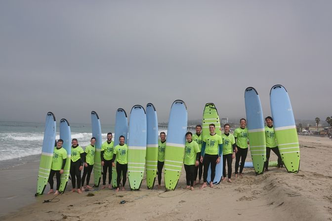 Group Surf Lesson in Pacific Beach image 15