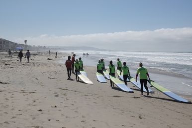 Group Surf Lesson in Pacific Beach image 3