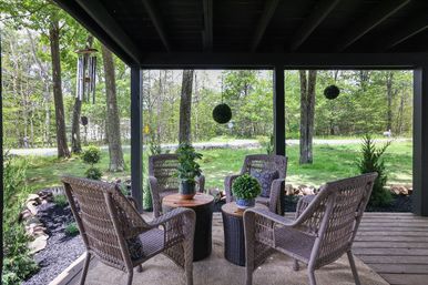 Villa Juana: Chic Pocono Mountain Retreat for Bach Group Getaways image 94