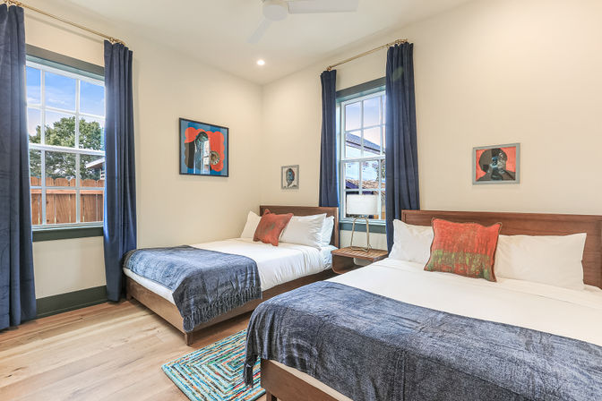 Private Paradise: Contemporary Art, Tiki Bar, Private Heated Pool & Hot Tub  image 41