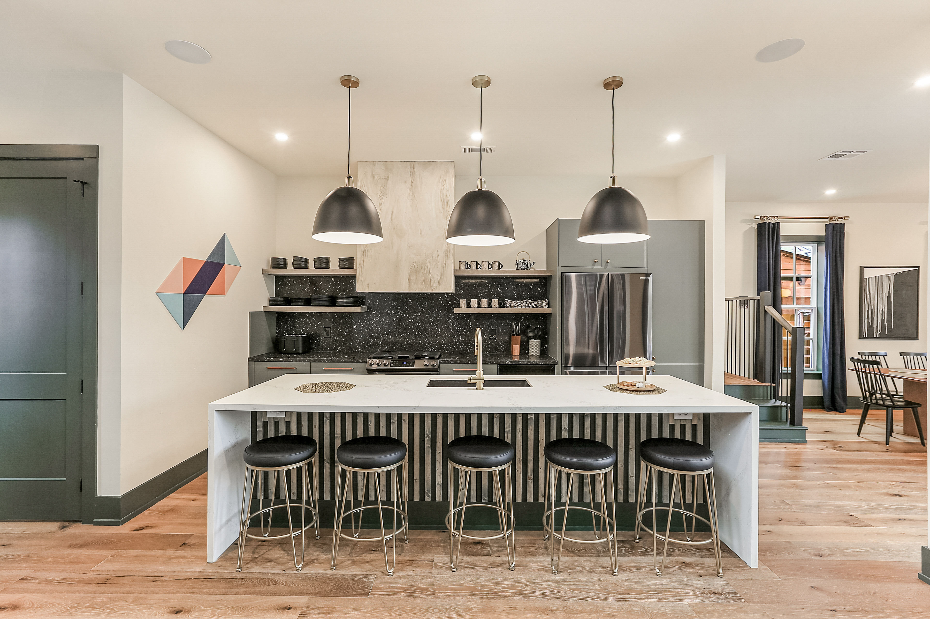 Private Paradise: Contemporary Art, Tiki Bar, Private Heated Pool & Hot Tub  image 4