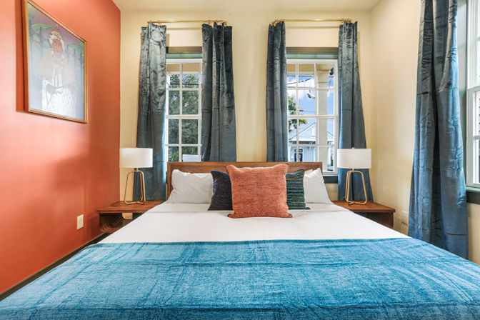 Private Paradise: Contemporary Art, Tiki Bar, Private Heated Pool & Hot Tub  image 29