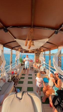 PALMAHAUS Palm Beach's Floating Lounge! Accommodation for up to 20 guests! image 15