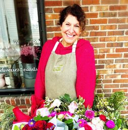 Wine & Design: Flowers with Friends image 5