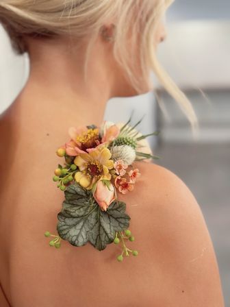 Floral Tattoos: custom wearable fresh flower accessories image 4