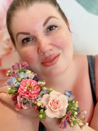 Floral Tattoos: custom wearable fresh flower accessories image 6